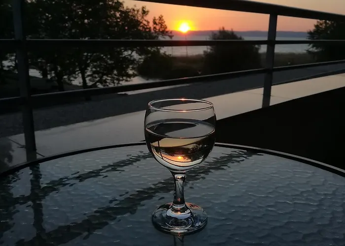 Club 218 Wellness Apartman Siófok